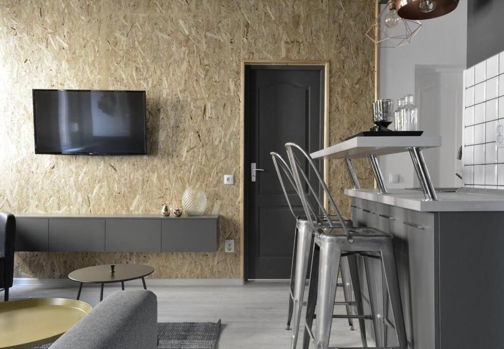 2 Bdr / Cozy Ap Near Old Town Apartment Bucureşti Ngoại thất bức ảnh