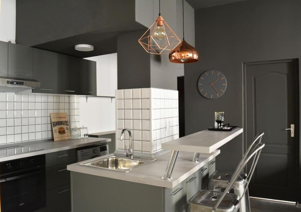 2 Bdr / Cozy Ap Near Old Town Apartment Bucureşti Ngoại thất bức ảnh